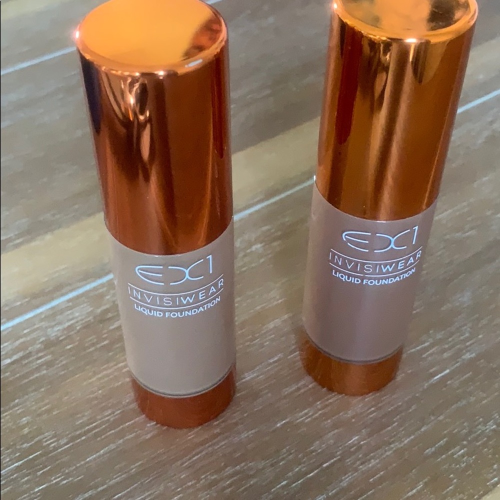 EX1 Invisiwear Foundation